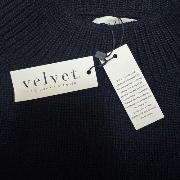 VELVET by Graham & Spencer Women's Teagan Engineered Stitches Sweater - Picture 7 of 11